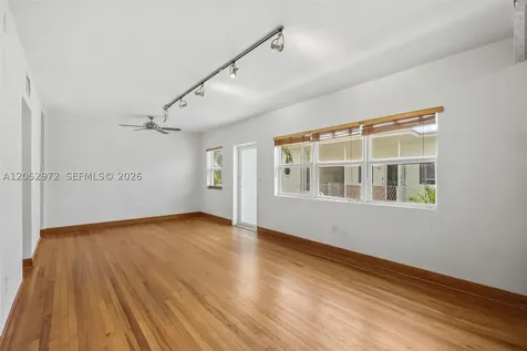1100 Venetian Way Miami FL 33139