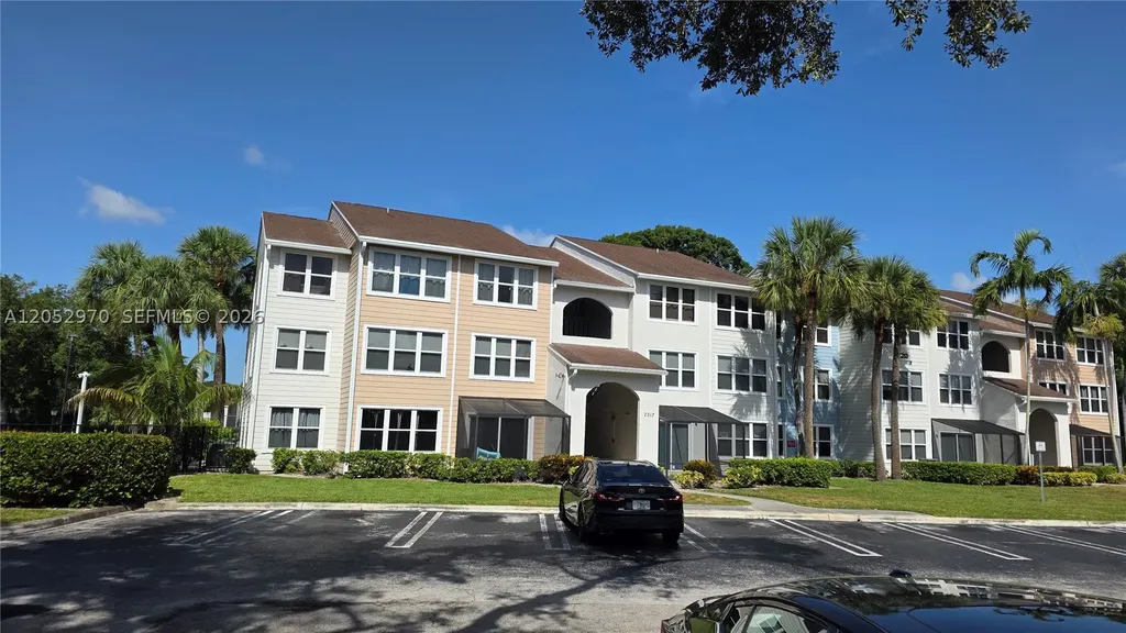 2313 N Congress Avenue Boynton Beach FL 33426