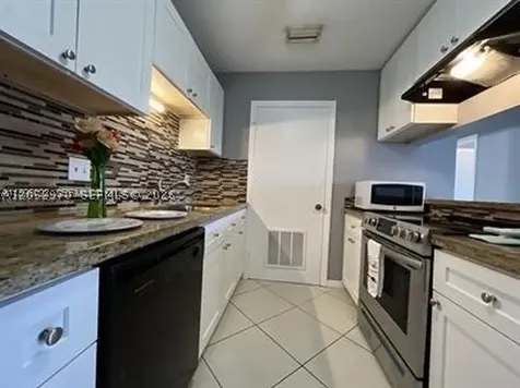 2313 N Congress Avenue Boynton Beach FL 33426