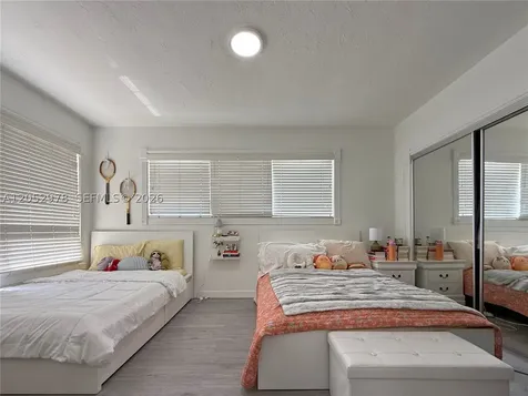 3121 SW 25th Terrace Miami FL 33133