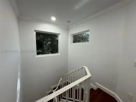 7423 NW 182nd Street Hialeah FL 33015
