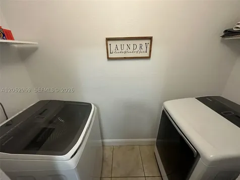 7423 NW 182nd Street Hialeah FL 33015