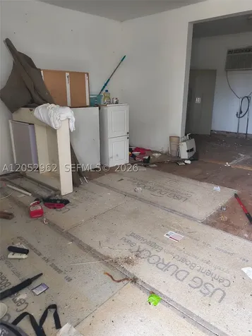 214 N 61st Terrace Hollywood FL 33024