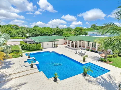 7550 SW 74th Street Miami FL 33143
