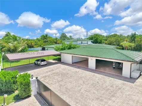 7550 SW 74th Street Miami FL 33143