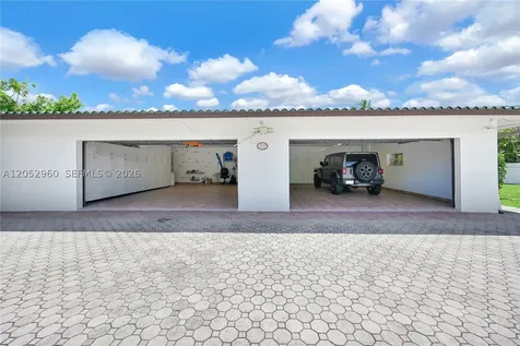 7550 SW 74th Street Miami FL 33143