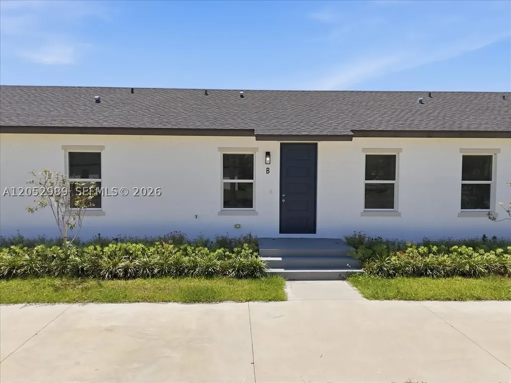 195 W Rotonda Port Charlotte FL 33947