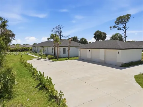 195 W Rotonda Port Charlotte FL 33947