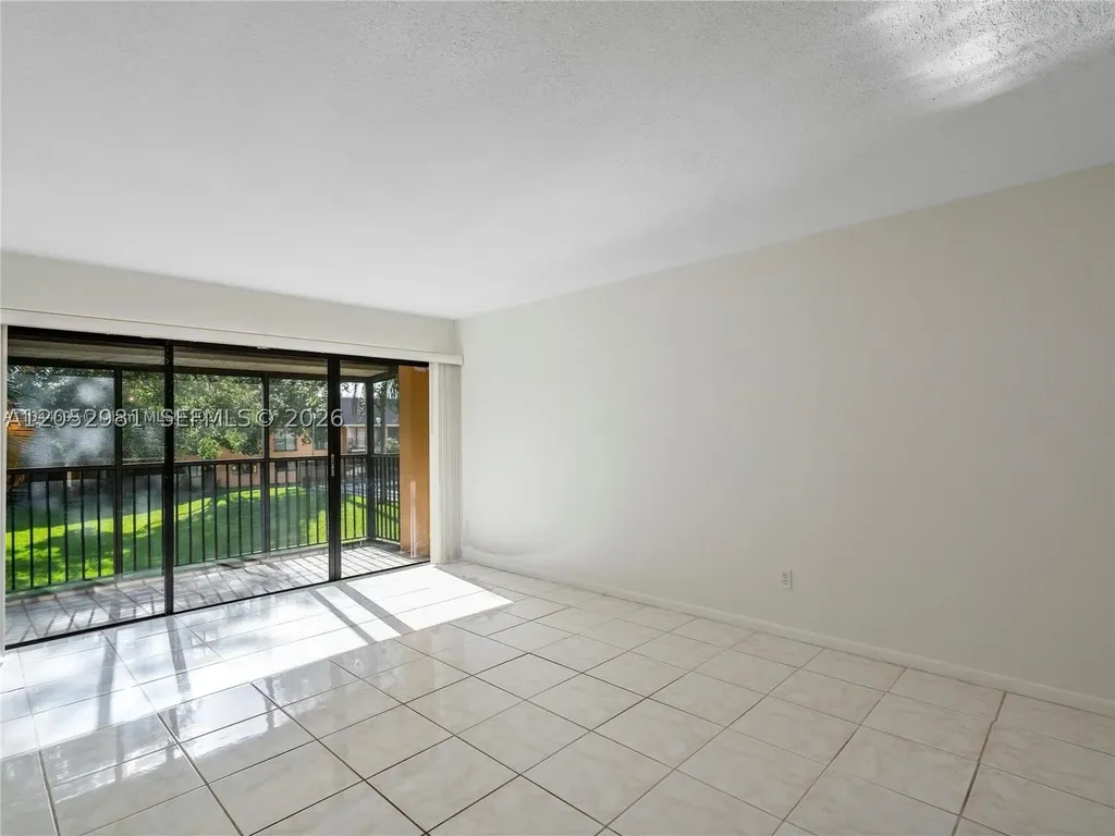 5801 Washington Street Hollywood FL 33023