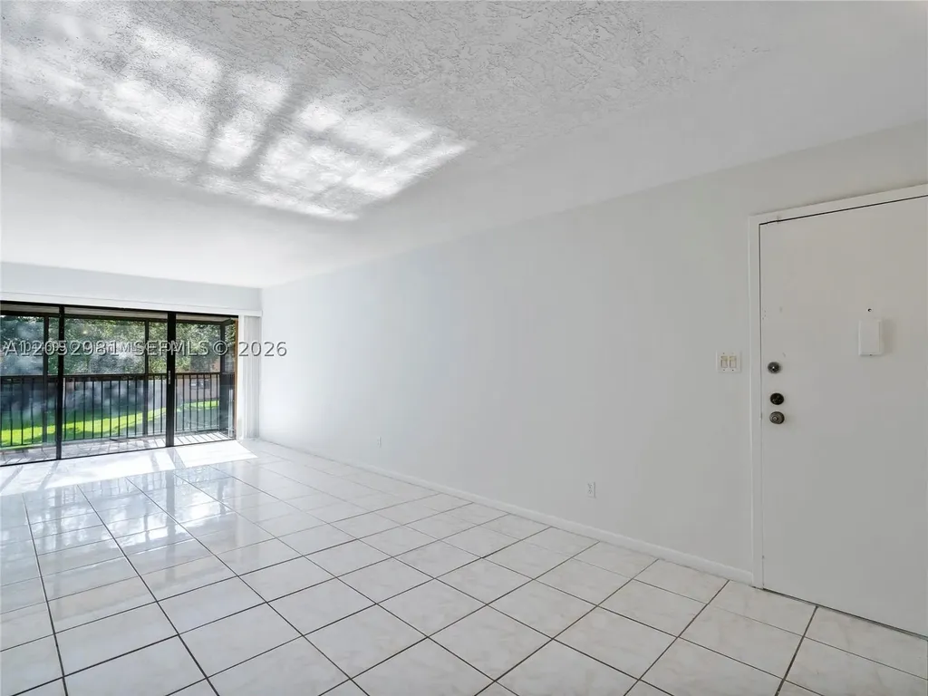 5801 Washington Street Hollywood FL 33023