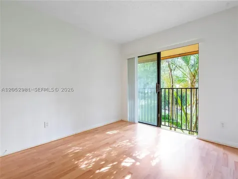 5801 Washington Street Hollywood FL 33023