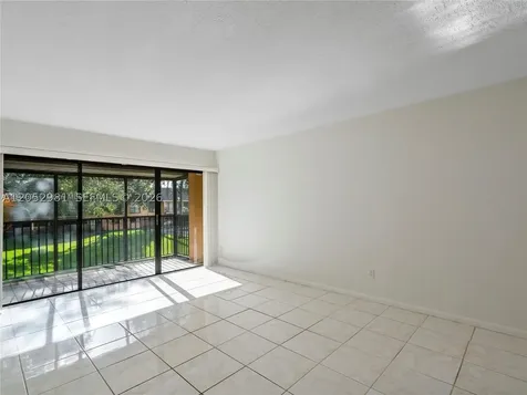 5801 Washington Street Hollywood FL 33023