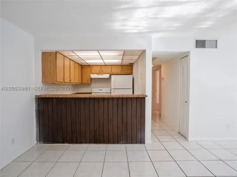 5801 Washington Street Hollywood FL 33023