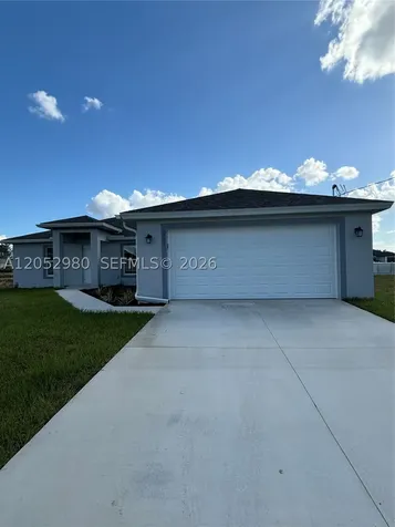 2711 20th Stret SW Lehigh Acres FL 33976
