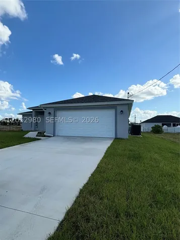 2711 20th Stret SW Lehigh Acres FL 33976