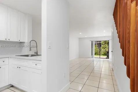 6854 NW 173rd Drive Hialeah FL 33015