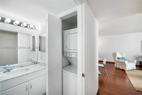 1200 Brickell Bay Drive Miami FL 33131