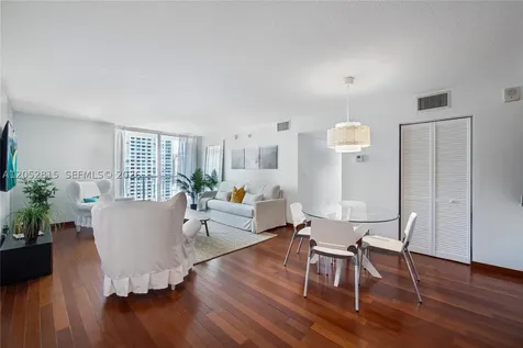 1200 Brickell Bay Drive Miami FL 33131