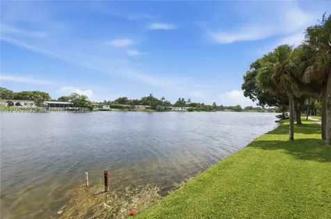 10680 Cherry Avenue Pembroke Pines FL 33026