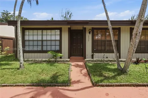 10680 Cherry Avenue Pembroke Pines FL 33026