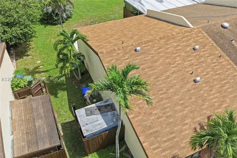 10680 Cherry Avenue Pembroke Pines FL 33026