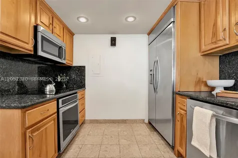 2 Grove Isle Drive Miami FL 33133
