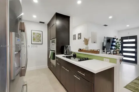 6145 W 6th Avenue Hialeah FL 33012
