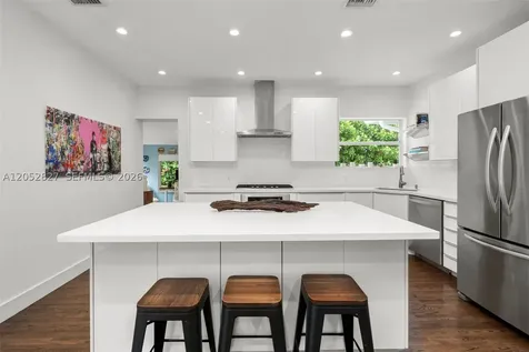 9172 Carlyle Avenue Surfside FL 33154