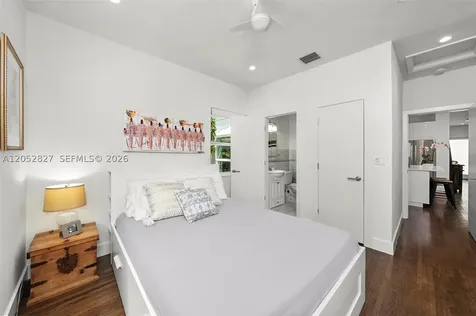 9172 Carlyle Avenue Surfside FL 33154