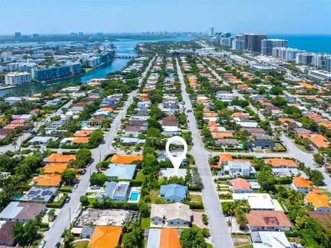 9172 Carlyle Avenue Surfside FL 33154