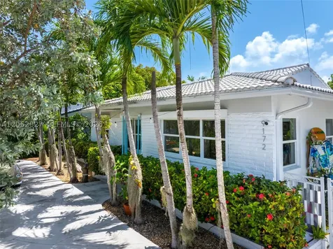9172 Carlyle Avenue Surfside FL 33154