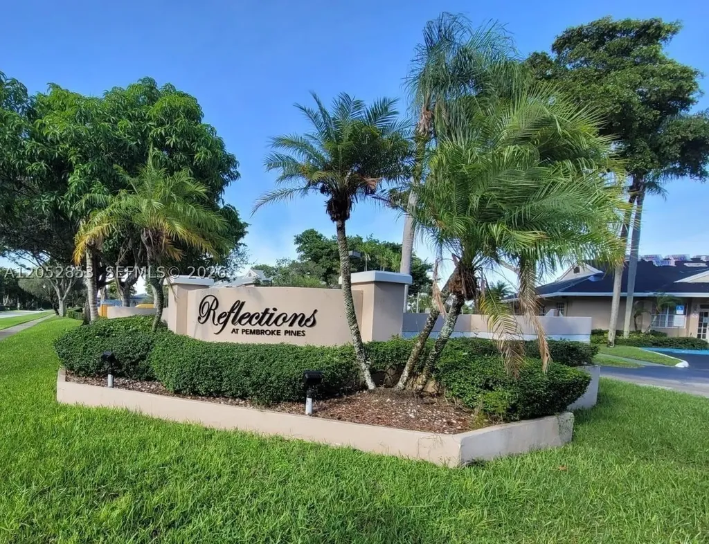2421 NW 96th Terrace Pembroke Pines FL 33024