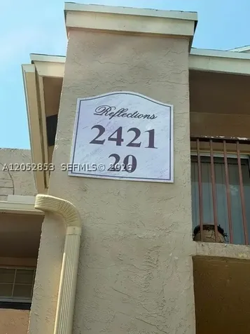 2421 NW 96th Terrace Pembroke Pines FL 33024