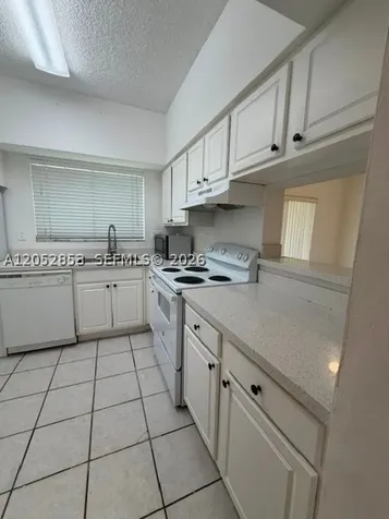 2421 NW 96th Terrace Pembroke Pines FL 33024