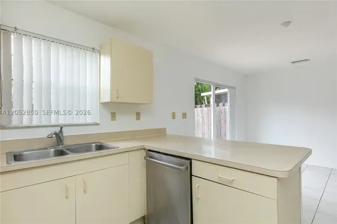 2592 W Saratoga Drive Cooper City FL 33026