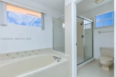 2592 W Saratoga Drive Cooper City FL 33026