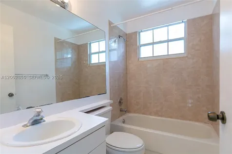 2592 W Saratoga Drive Cooper City FL 33026