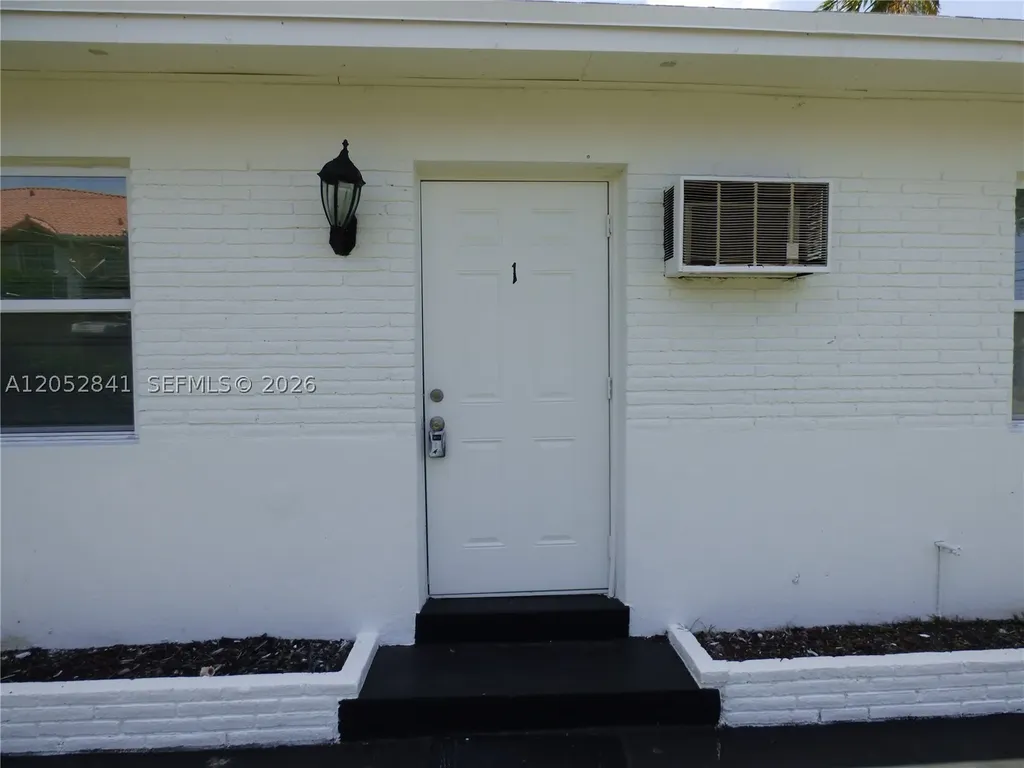 2322 Johnson Street Hollywood FL 33020
