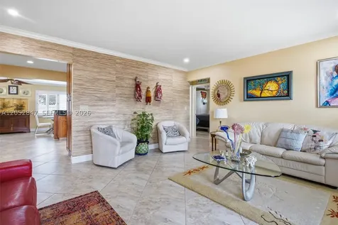 3650 NW 17th Terrace Oakland Park FL 33309