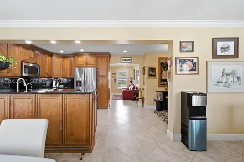 3650 NW 17th Terrace Oakland Park FL 33309