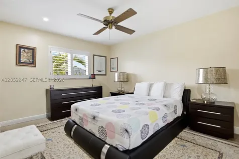 3650 NW 17th Terrace Oakland Park FL 33309