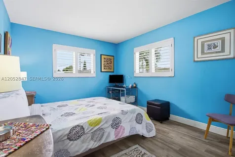 3650 NW 17th Terrace Oakland Park FL 33309