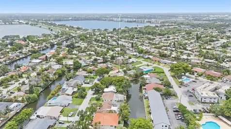 3650 NW 17th Terrace Oakland Park FL 33309