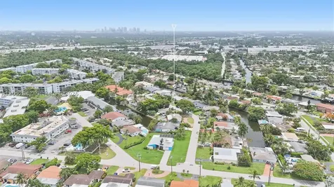 3650 NW 17th Terrace Oakland Park FL 33309