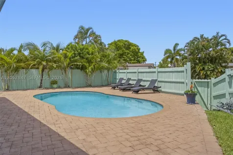 3650 NW 17th Terrace Oakland Park FL 33309