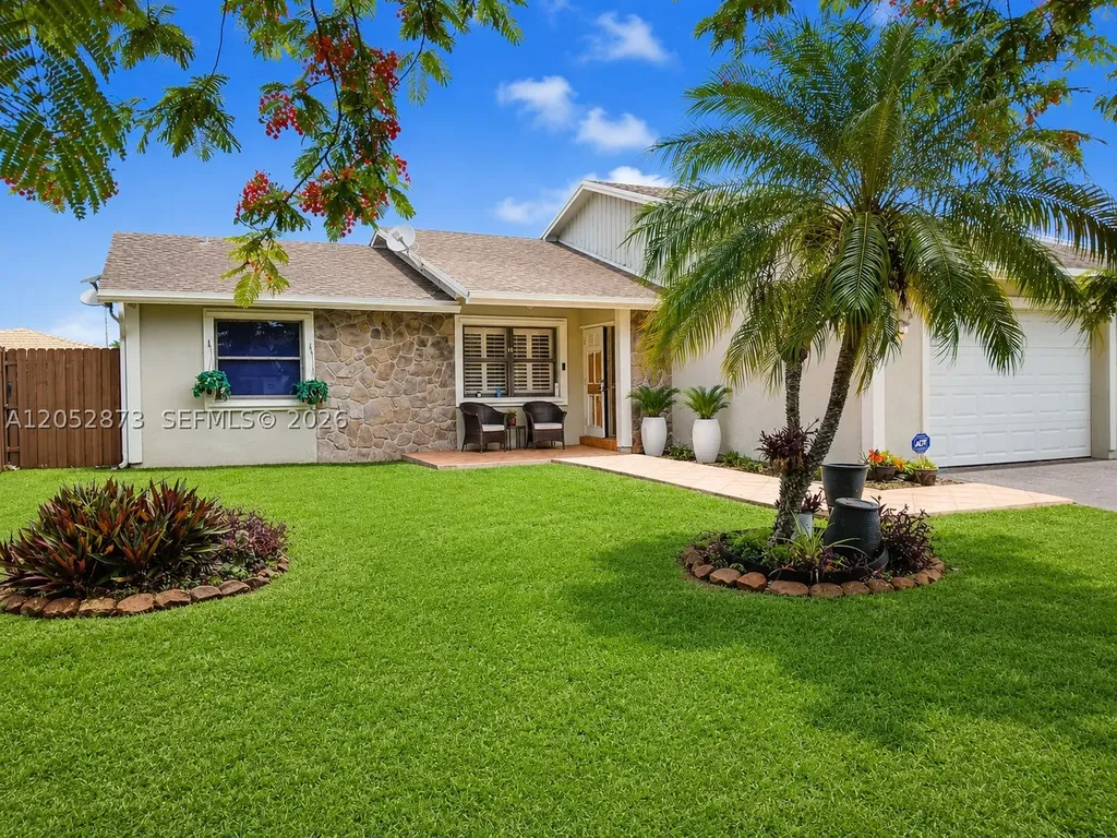 1305 N Fieldlark Lane Homestead FL 33035