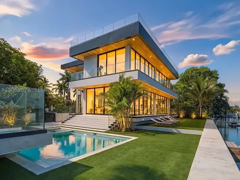 1141 N Biscayne Point Road Miami Beach FL 33141
