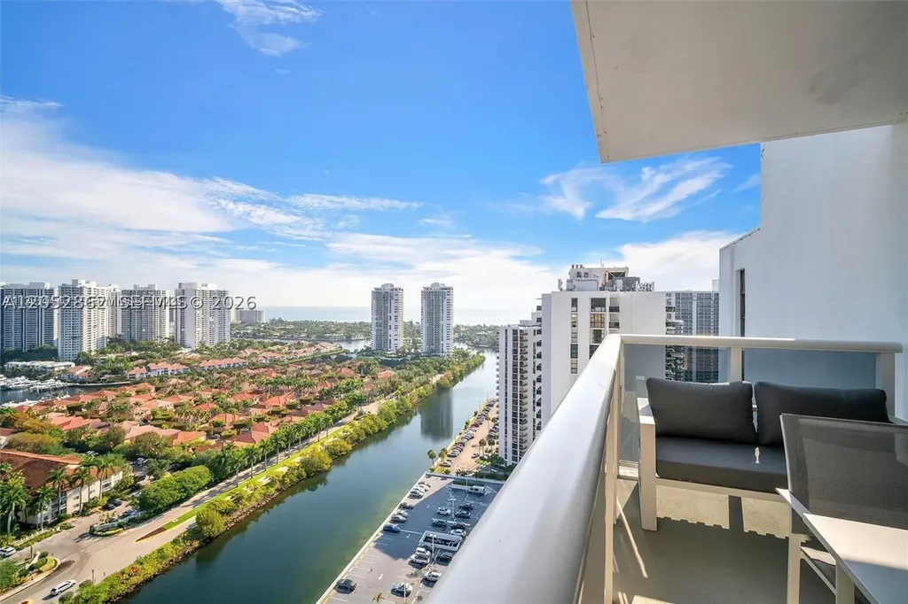 3625 N Country Club Drive Aventura FL 33180