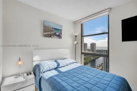 3625 N Country Club Drive Aventura FL 33180