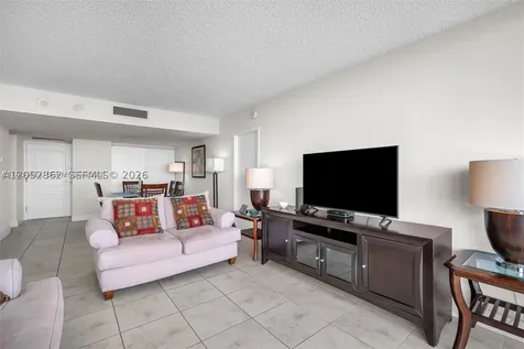3625 N Country Club Drive Aventura FL 33180